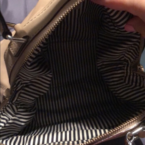 Loved Kate spade purse. - Picture 3 of 6